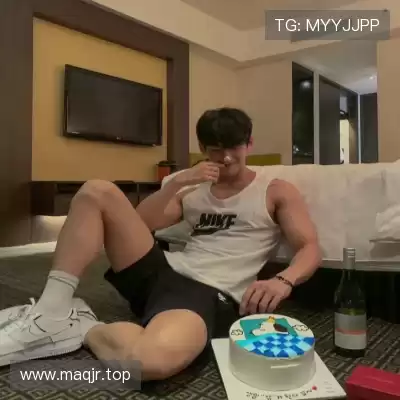 屈芸纯